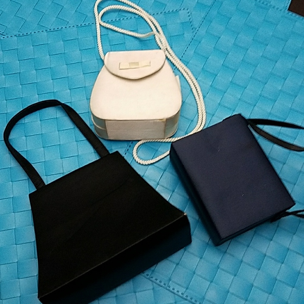 3 Evening bags